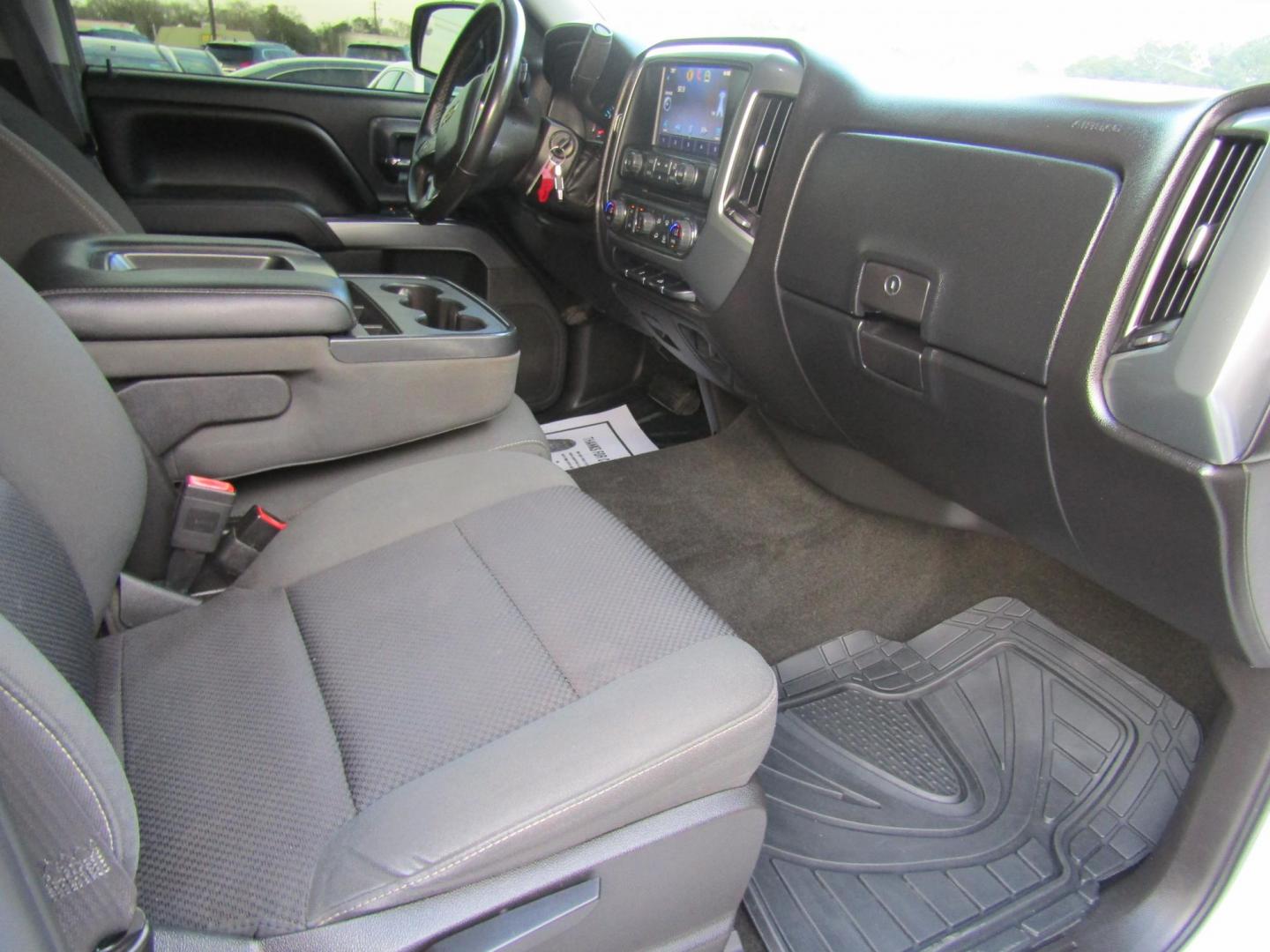 2014 White Chevrolet Silverado 1500 1LT Crew Cab 2WD (3GCPCREC0EG) with an 4.8L V8 OHV 16V engine, Automatic transmission, located at 15016 S Hwy 231, Midland City, AL, 36350, (334) 983-3001, 31.306210, -85.495277 - Photo#7