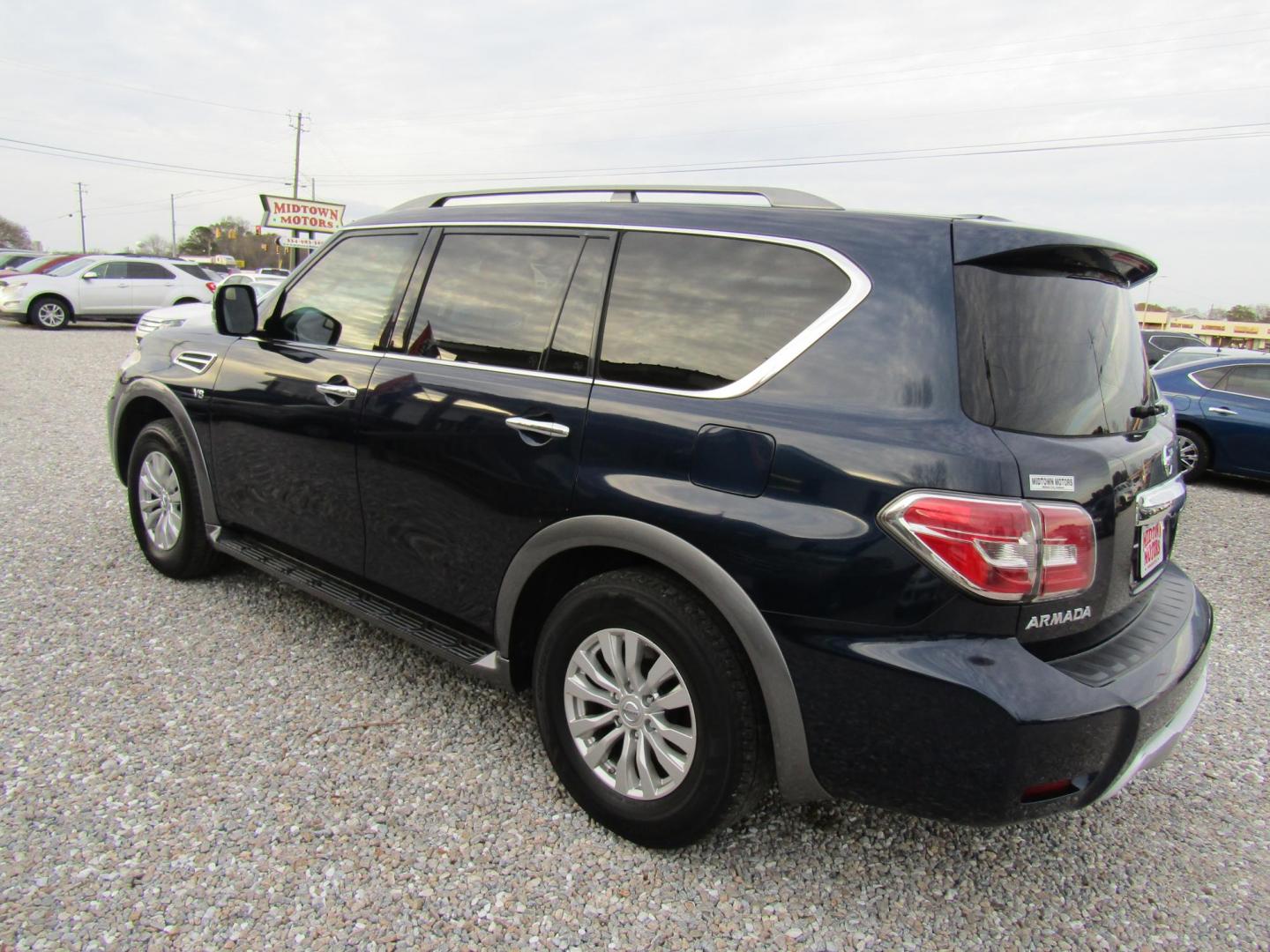 2018 Blue Nissan Armada Platinum 2WD (JN8AY2ND6J9) with an 5.6L V8 DOHC 32V engine, Automatic transmission, located at 15016 S Hwy 231, Midland City, AL, 36350, (334) 983-3001, 31.306210, -85.495277 - Photo#5