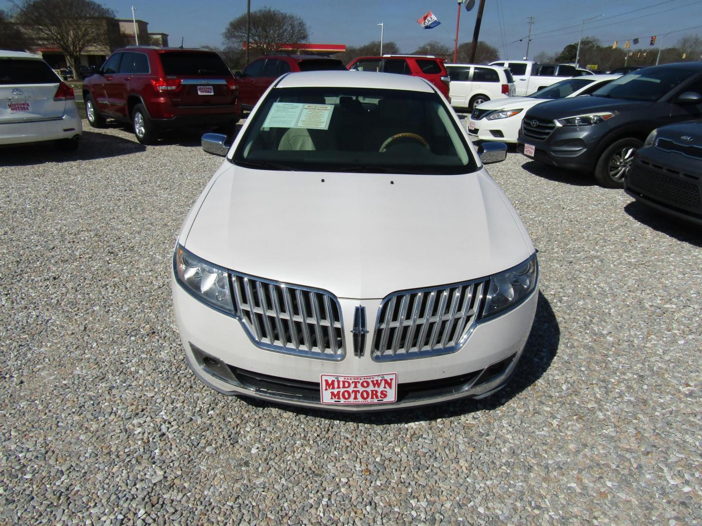 2010 White Lincoln MKZ FWD (3LNHL2GC9AR) with an 3.5L V6 DOHC 24V engine, Automatic transmission, located at 15016 S Hwy 231, Midland City, AL, 36350, (334) 983-3001, 31.306210, -85.495277 - Photo#1