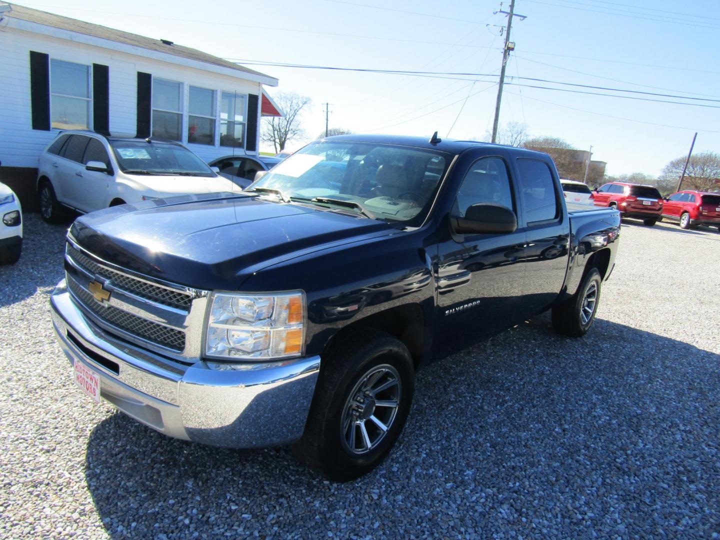 2012 Blue Chevrolet Silverado 1500 LT Crew Cab 2WD (3GCPCSE03CG) with an 5.3L V8 OHV 16V FFV engine, Automatic transmission, located at 15016 S Hwy 231, Midland City, AL, 36350, (334) 983-3001, 31.306210, -85.495277 - Photo#2