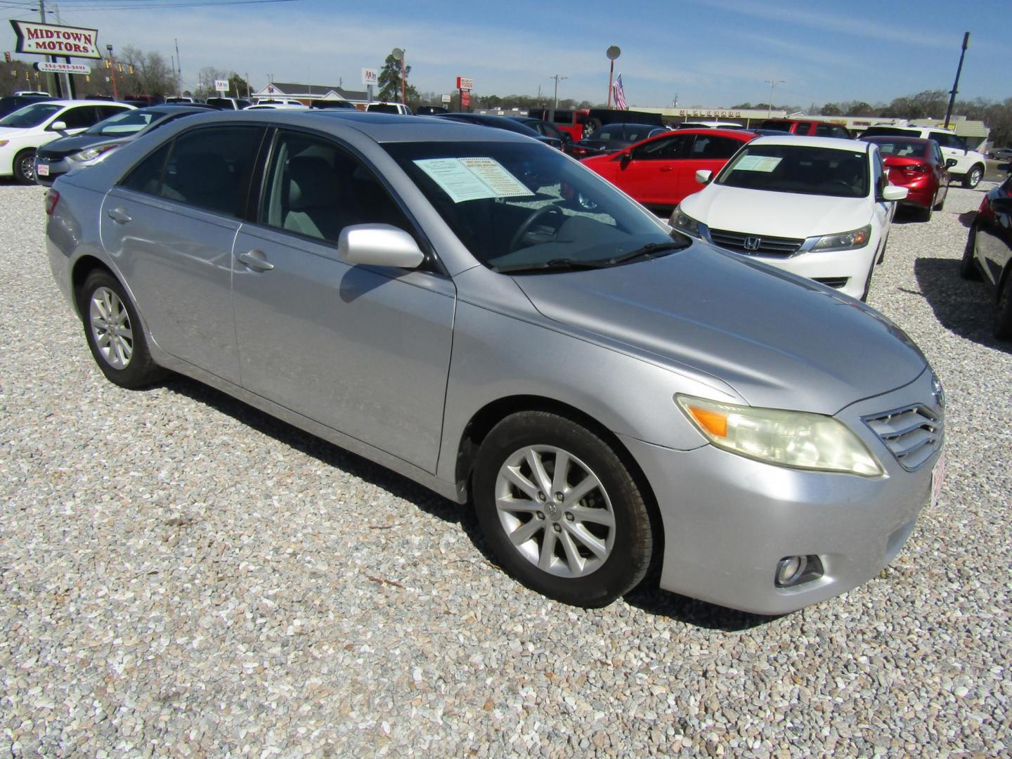 2011 Silver Toyota Camry SE 6-Spd MT (4T1BF3EKXBU) with an 2.5L L4 DOHC 16V engine, Automatic transmission, located at 15016 S Hwy 231, Midland City, AL, 36350, (334) 983-3001, 31.306210, -85.495277 - Photo#0