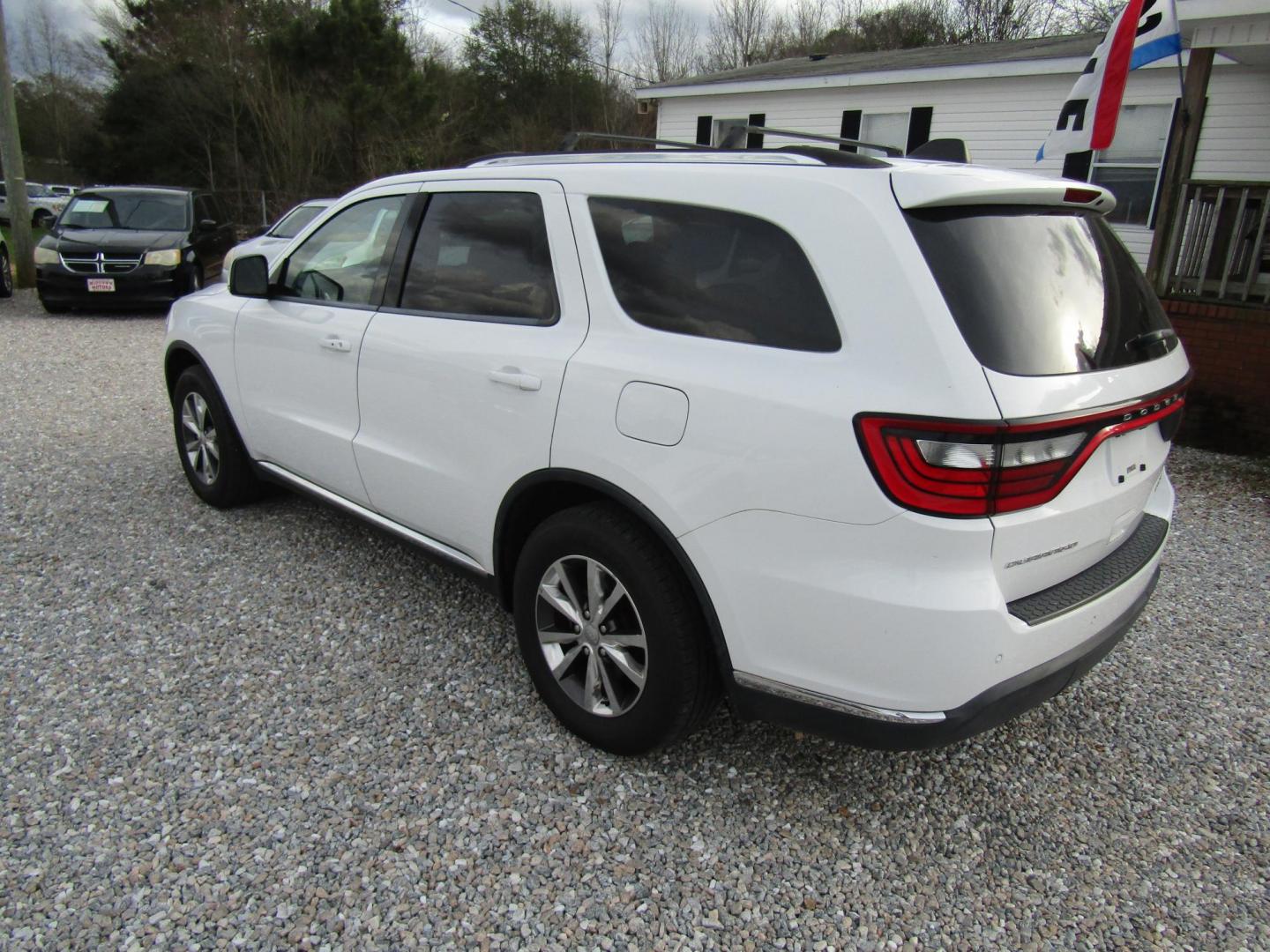 2016 White Dodge Durango Limited 2WD (1C4RDHDG9GC) with an 3.6L V6 DOHC 24V engine, Automatic transmission, located at 15016 S Hwy 231, Midland City, AL, 36350, (334) 983-3001, 31.306210, -85.495277 - Photo#5