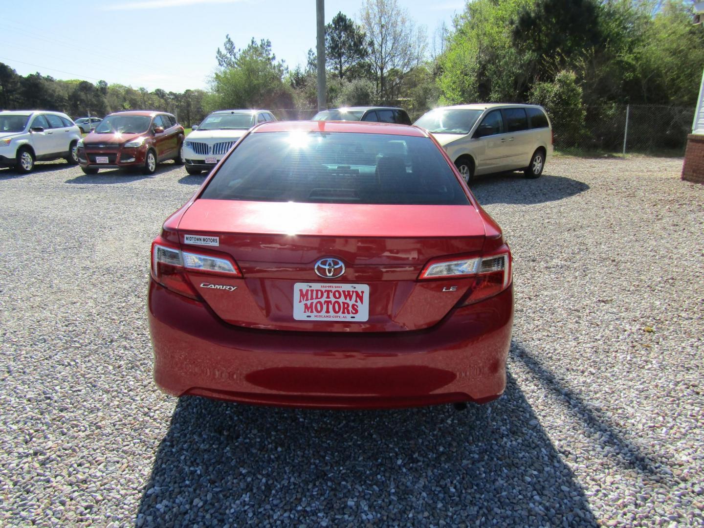 2014 Red Toyota Camry SE (4T1BF1FK3EU) with an 2.5L L4 DOHC 16V engine, Automatic transmission, located at 15016 S Hwy 231, Midland City, AL, 36350, (334) 983-3001, 31.306210, -85.495277 - Photo#6