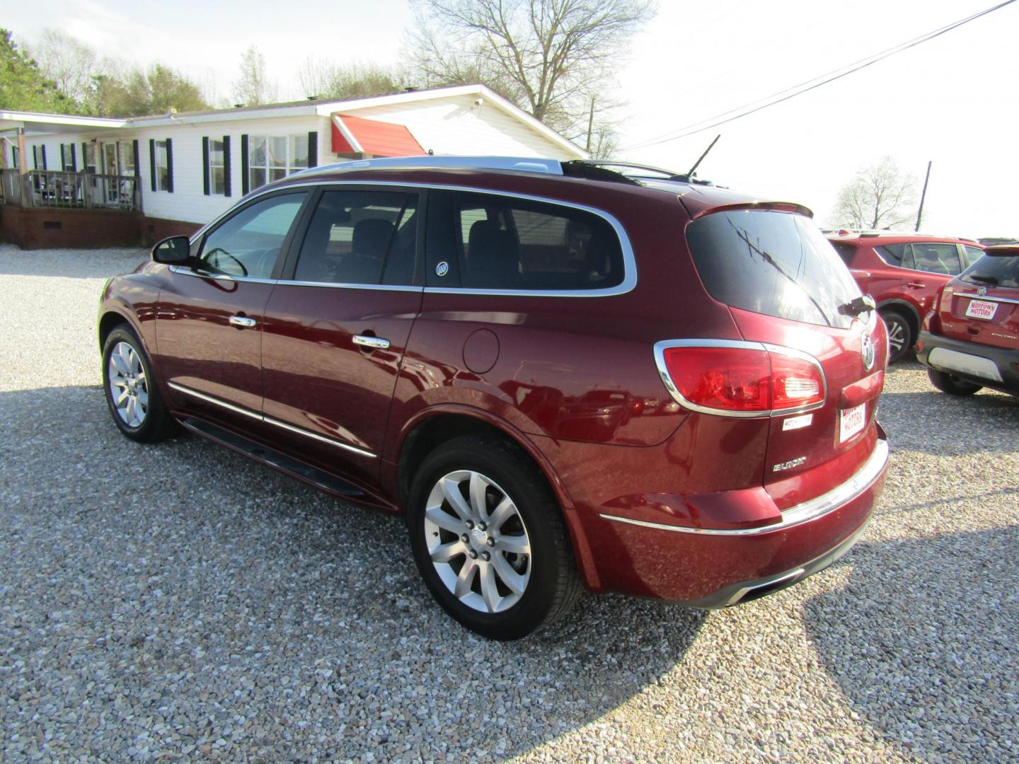 2015 Red Buick Enclave Premium FWD (5GAKRCKD9FJ) with an 3.6L V6 DOHC 24V engine, Automatic transmission, located at 15016 S Hwy 231, Midland City, AL, 36350, (334) 983-3001, 31.306210, -85.495277 - Photo#5