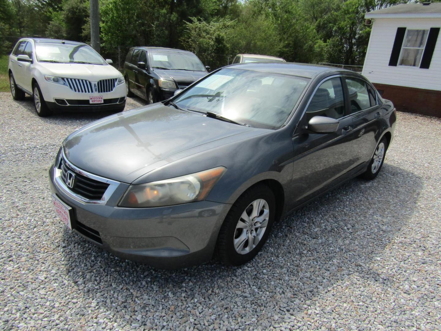 2009 Gray Honda Accord LX-P Sedan AT (1HGCP26489A) with an 2.4L L4 DOHC 16V engine, Automatic transmission, located at 15016 S Hwy 231, Midland City, AL, 36350, (334) 983-3001, 31.306210, -85.495277 - Photo#2