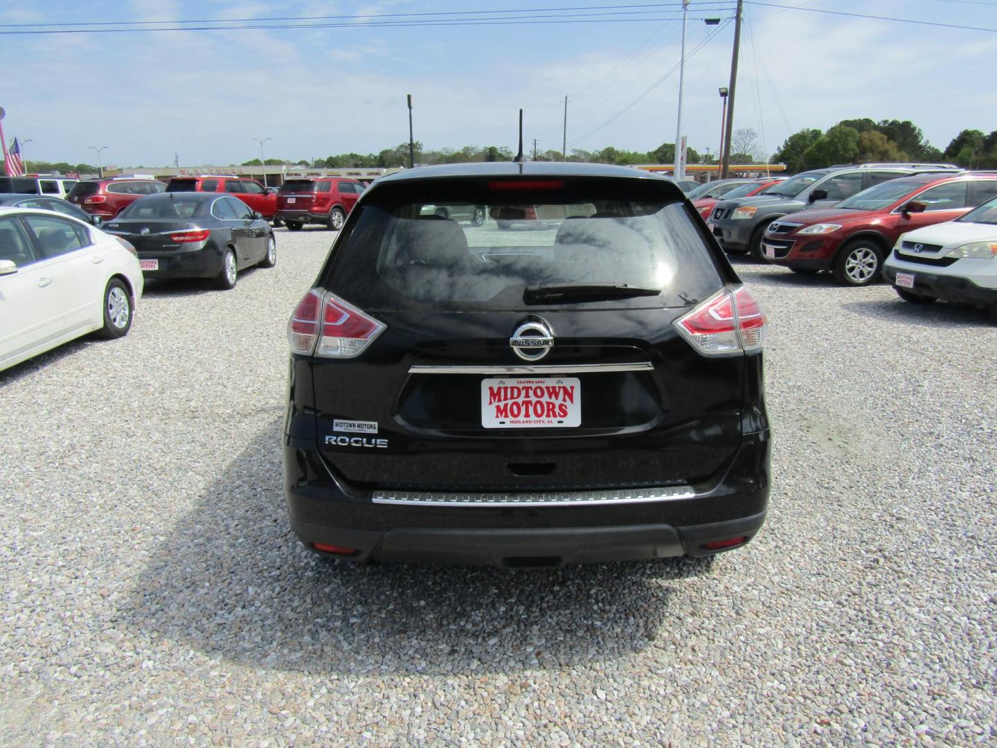 2016 Black Nissan Rogue S 2WD (KNMAT2MTXGP) with an 2.5L L4 DOHC 16V engine, Automatic transmission, located at 15016 S Hwy 231, Midland City, AL, 36350, (334) 983-3001, 31.306210, -85.495277 - Photo#5