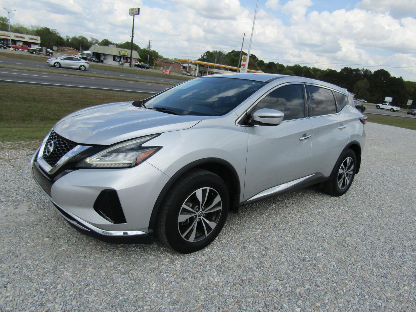 2020 Silver Nissan Murano S (5N1AZ2AJXLN) with an 3.5L V6 DOHC 24V engine, Automatic transmission, located at 15016 S Hwy 231, Midland City, AL, 36350, (334) 983-3001, 31.306210, -85.495277 - Photo#2