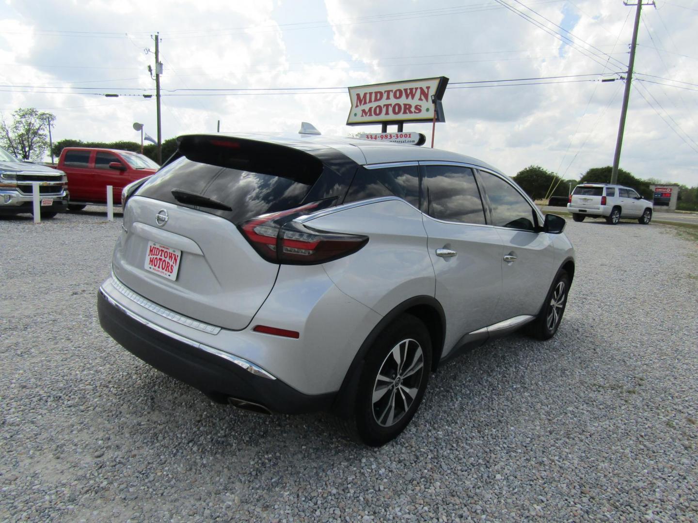 2020 Silver Nissan Murano S (5N1AZ2AJXLN) with an 3.5L V6 DOHC 24V engine, Automatic transmission, located at 15016 S Hwy 231, Midland City, AL, 36350, (334) 983-3001, 31.306210, -85.495277 - Photo#7