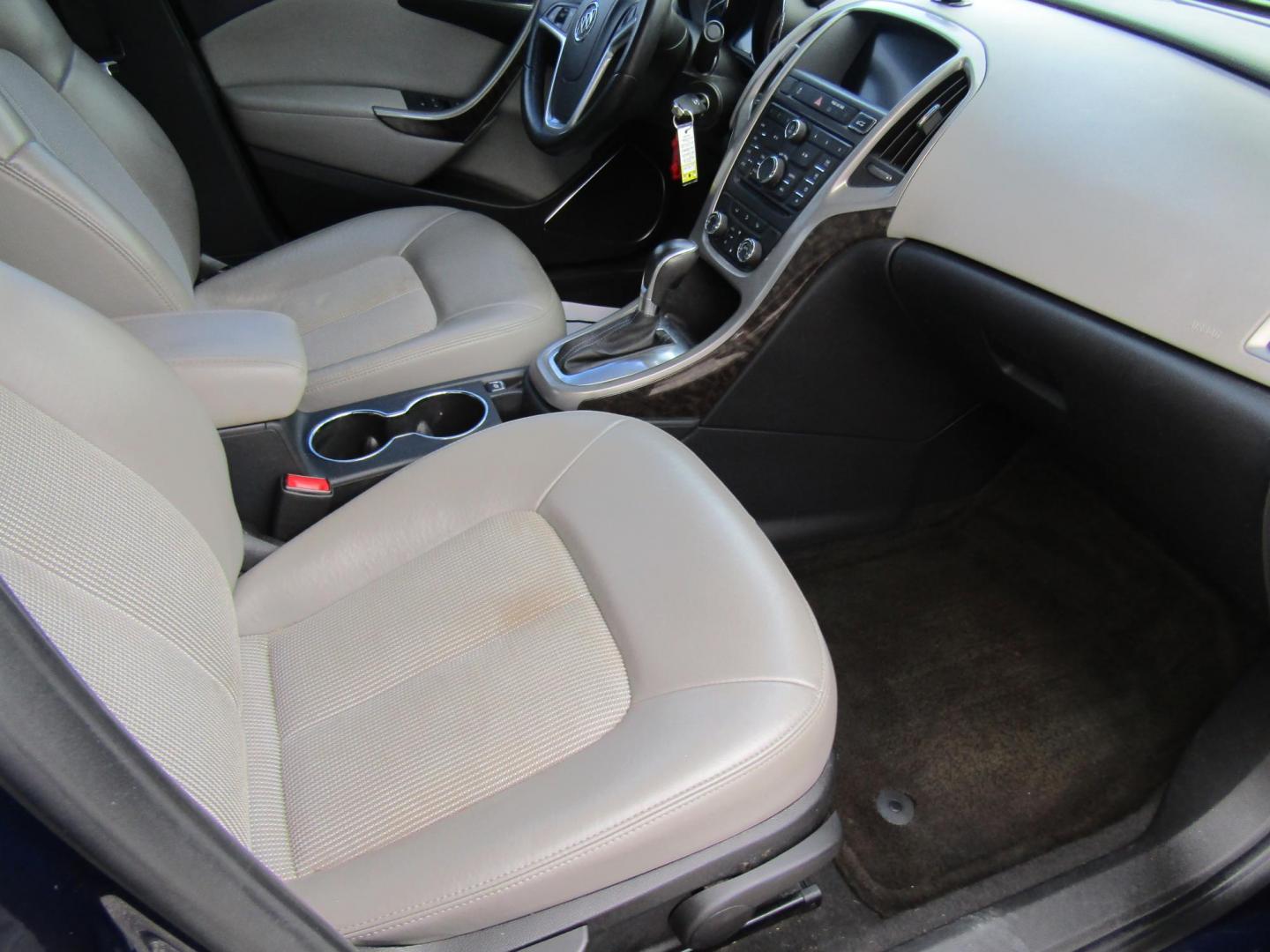 2016 Blue Buick Verano Base (1G4PP5SK4G4) with an 2.4L L4 DOHC 16V FFV engine, Automatic transmission, located at 15016 S Hwy 231, Midland City, AL, 36350, (334) 983-3001, 31.306210, -85.495277 - Photo#9