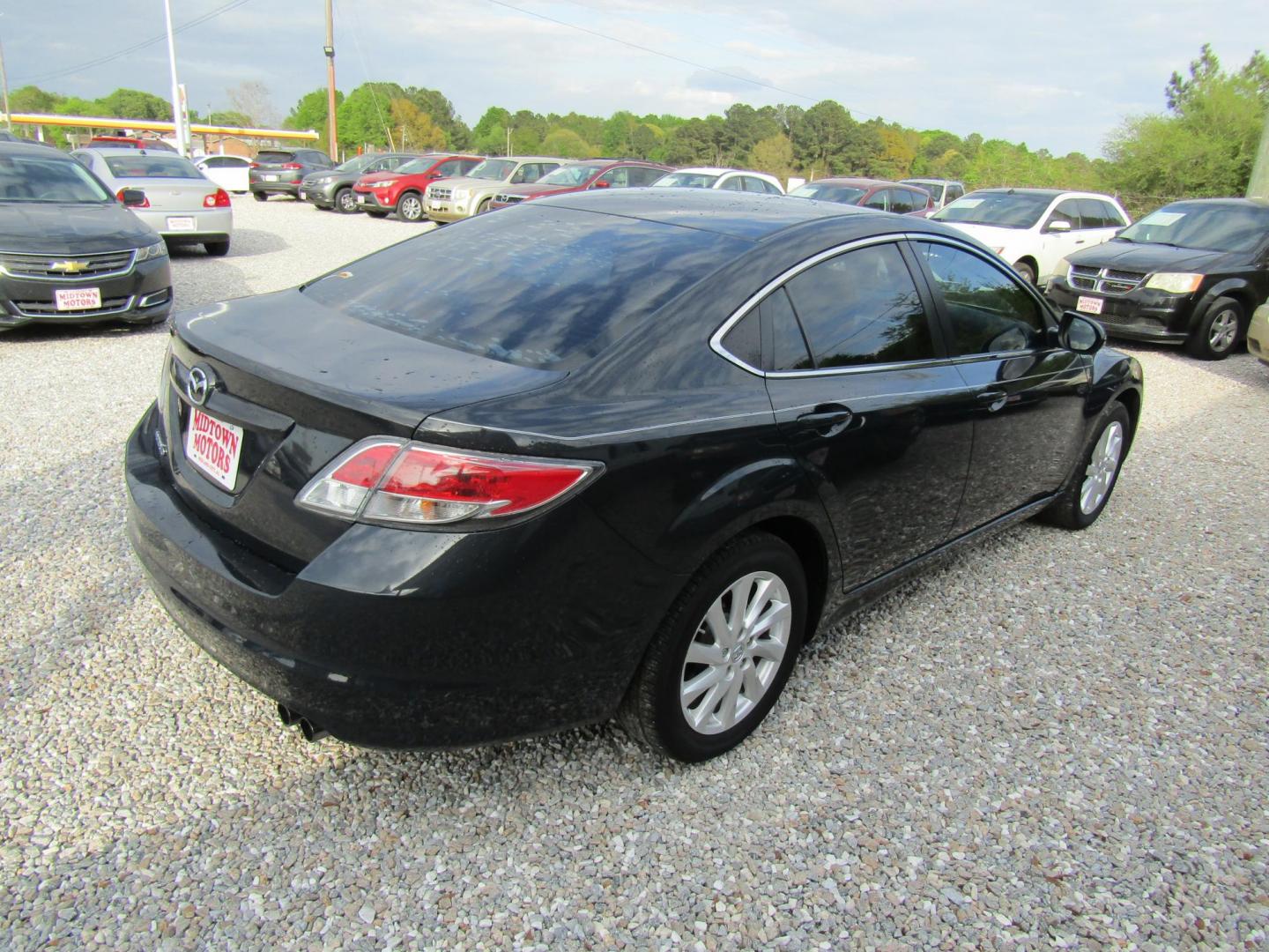 2013 Gray Mazda MAZDA6 i Touring (1YVHZ8DH6D5) with an 2.5L L4 DOHC 16V engine, Automatic transmission, located at 15016 S Hwy 231, Midland City, AL, 36350, (334) 983-3001, 31.306210, -85.495277 - Photo#8