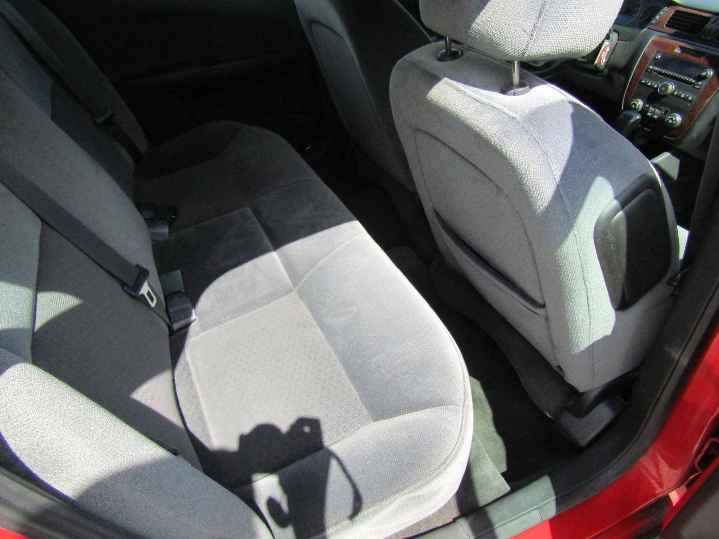 2011 Red Chevrolet Impala LT (2G1WG5EK9B1) with an 3.5L V6 OHV 16V FFV engine, Automatic transmission, located at 15016 S Hwy 231, Midland City, AL, 36350, (334) 983-3001, 31.306210, -85.495277 - Photo#4