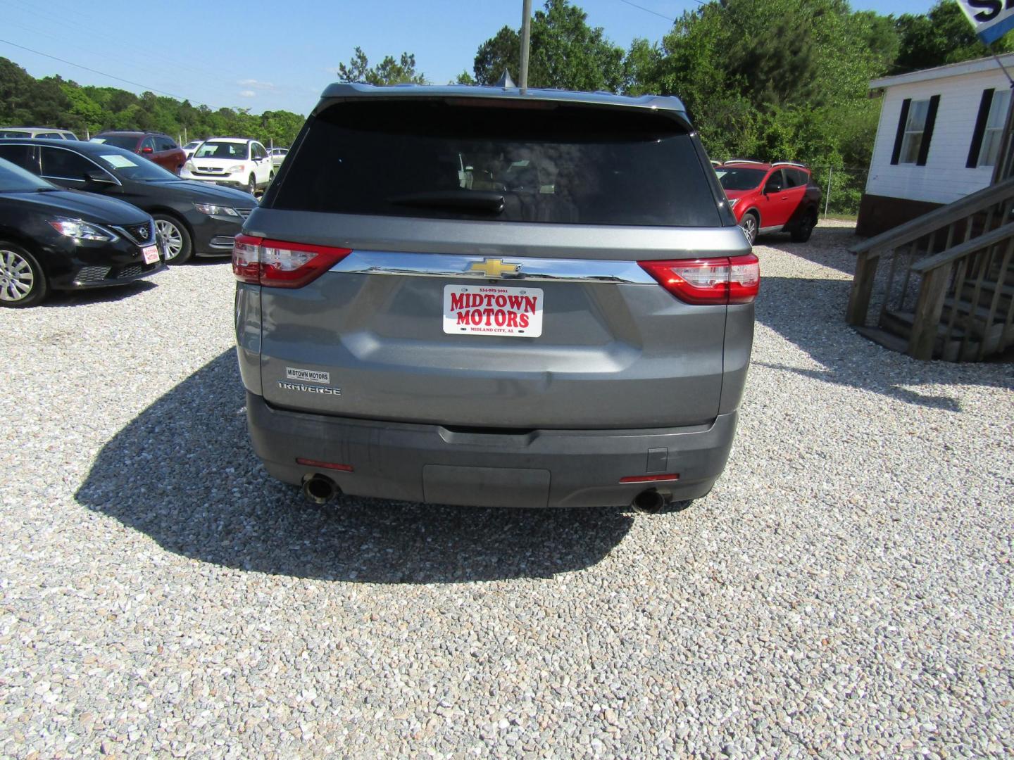 2019 Gray Chevrolet Traverse LS FWD (1GNERFKW6KJ) with an 3.6L V6 DOHC 24V engine, Automatic transmission, located at 15016 S Hwy 231, Midland City, AL, 36350, (334) 983-3001, 31.306210, -85.495277 - Photo#6