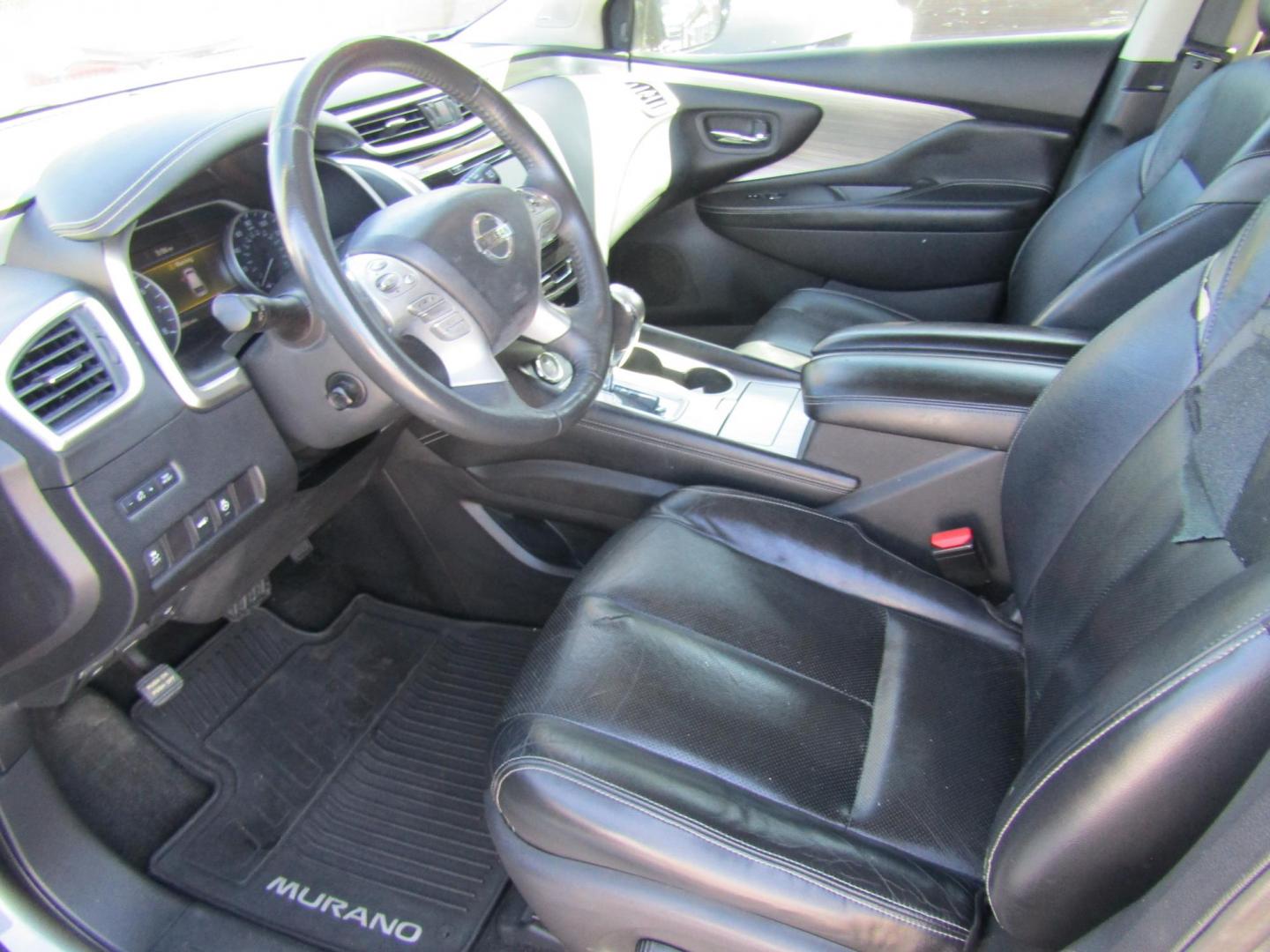 2015 Gray Nissan Murano Platinum FWD (5N1AZ2MG3FN) with an 3.5L V6 DOHC 24V engine, Automatic transmission, located at 15016 S Hwy 231, Midland City, AL, 36350, (334) 983-3001, 31.306210, -85.495277 - Photo#3