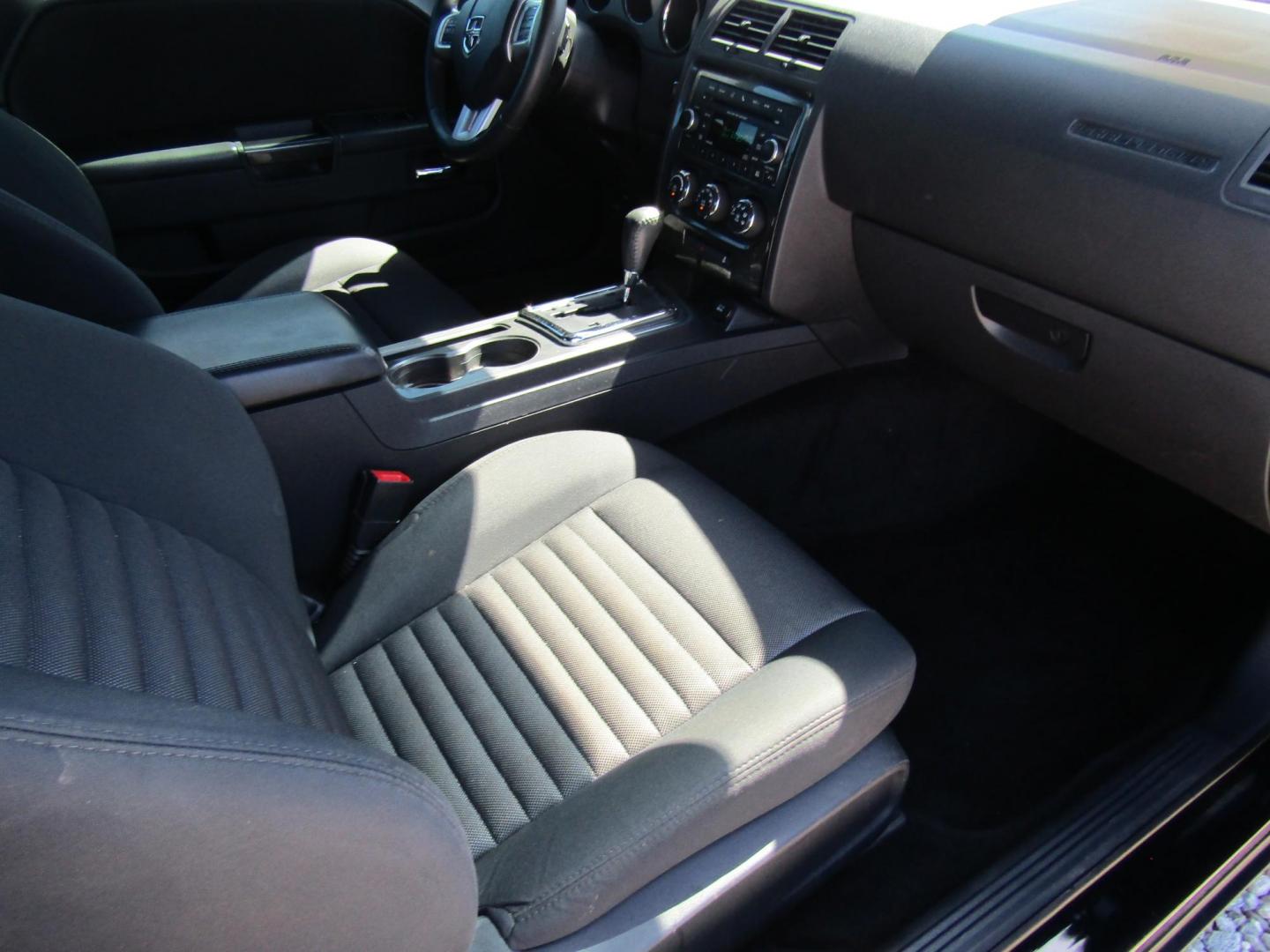 2013 Black Dodge Challenger SXT (2C3CDYAG4DH) with an 3.6L V6 DOHC 24V engine, Automatic transmission, located at 15016 S Hwy 231, Midland City, AL, 36350, (334) 983-3001, 31.306210, -85.495277 - Photo#7