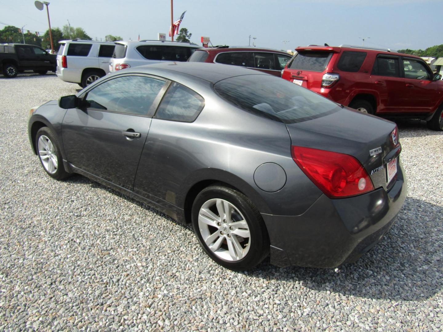 2013 Gray Nissan Altima 2.5 S CVT Coupe (1N4AL2EP4DC) with an 2.5L L4 DOHC 16V engine, Automatic transmission, located at 15016 S Hwy 231, Midland City, AL, 36350, (334) 983-3001, 31.306210, -85.495277 - Photo#6