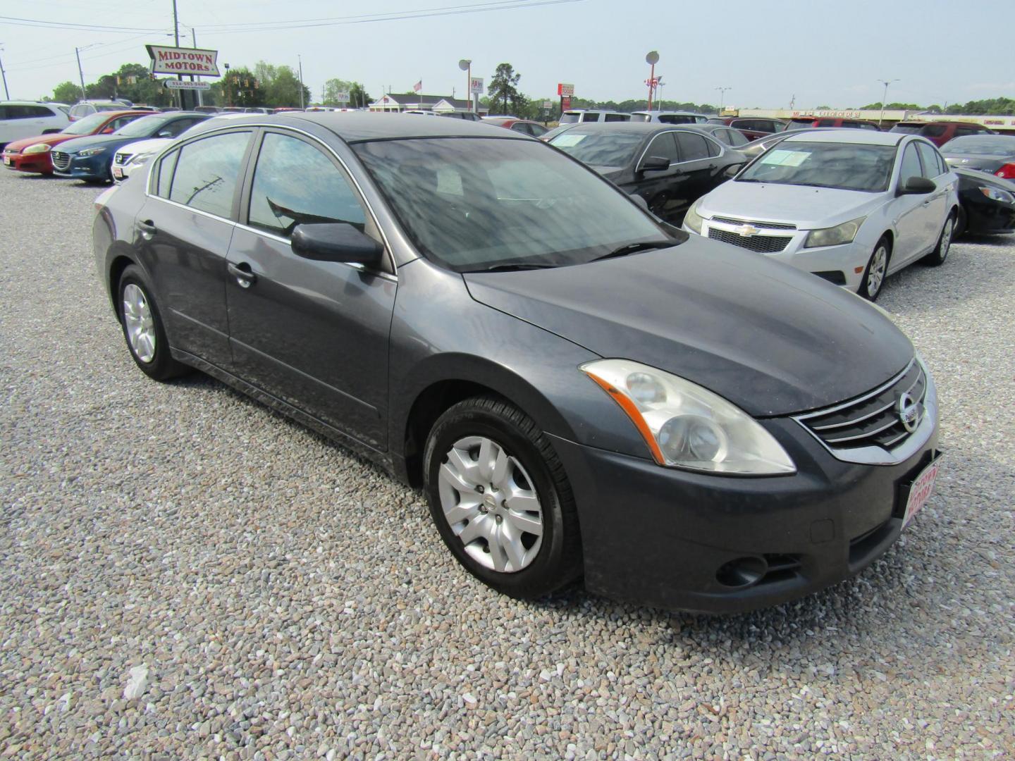 2013 Gray Nissan Altima 2.5 S CVT Coupe (1N4AL2EP4DC) with an 2.5L L4 DOHC 16V engine, Automatic transmission, located at 15016 S Hwy 231, Midland City, AL, 36350, (334) 983-3001, 31.306210, -85.495277 - Photo#2