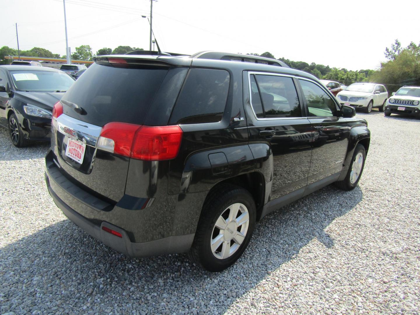 2011 Black GMC Terrain SLE2 FWD (2CTALSEC5B6) with an 2.4L L4 DOHC 16V engine, Automatic transmission, located at 15016 S Hwy 231, Midland City, AL, 36350, (334) 983-3001, 31.306210, -85.495277 - Photo#6