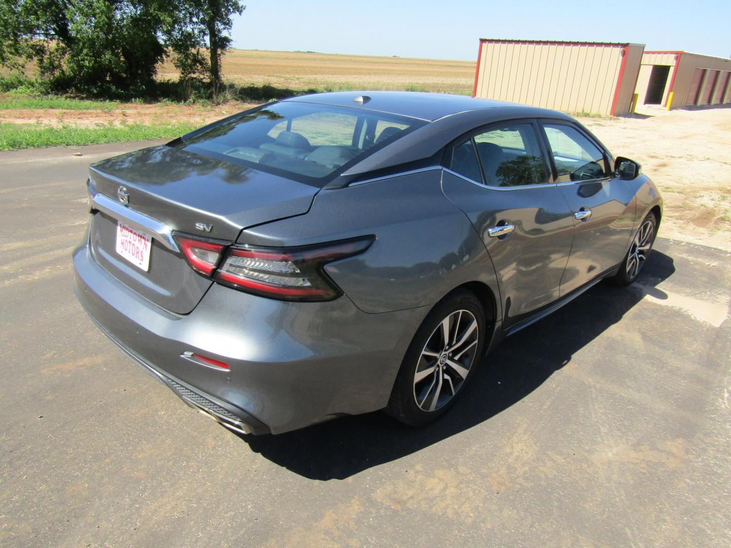 2020 Gray Nissan Maxima 3.5 SV (1N4AA6CV9LC) with an 3.5L V6 DOHC 24V engine, Automatic transmission, located at 15016 S Hwy 231, Midland City, AL, 36350, (334) 983-3001, 31.306210, -85.495277 - Photo#7
