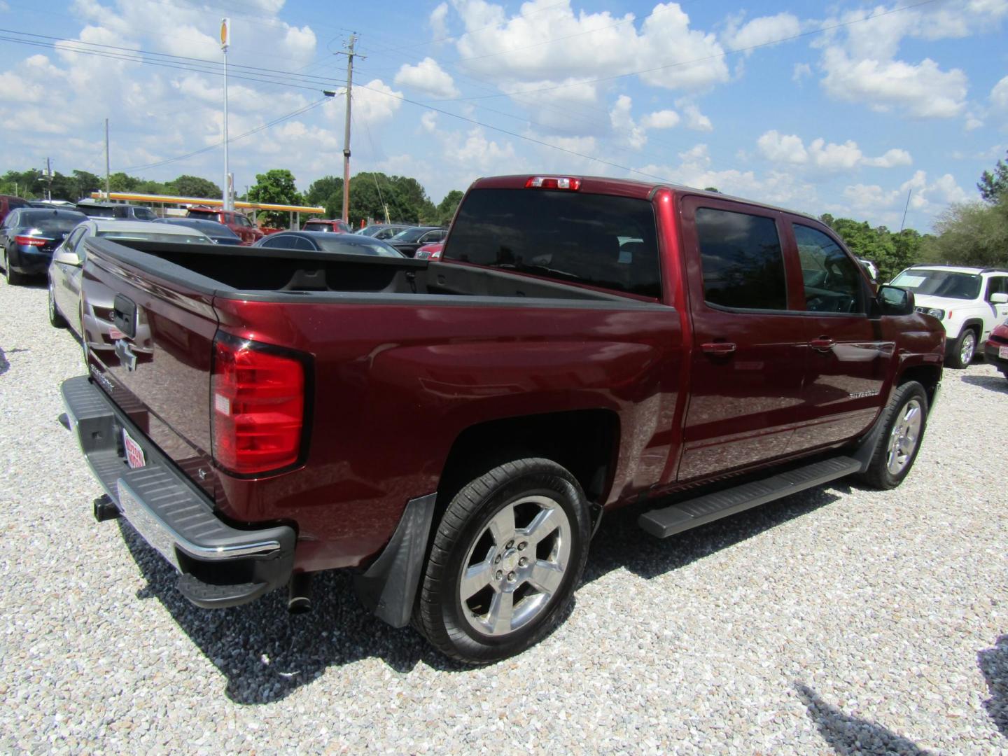2017 Red Chevrolet Silverado 1500 LT Crew Cab 2WD (3GCPCREC0HG) with an 5.3L V8 OHV 16V engine, Automatic transmission, located at 15016 S Hwy 231, Midland City, AL, 36350, (334) 983-3001, 31.306210, -85.495277 - Photo#7