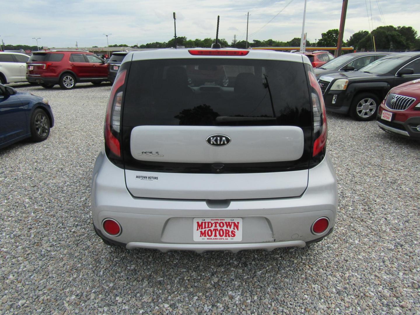 2018 Silver Kia Soul + (KNDJP3A53J7) with an 2.0L L4 DOHC 16V engine, Automatic transmission, located at 15016 S Hwy 231, Midland City, AL, 36350, (334) 983-3001, 31.306210, -85.495277 - Photo#6