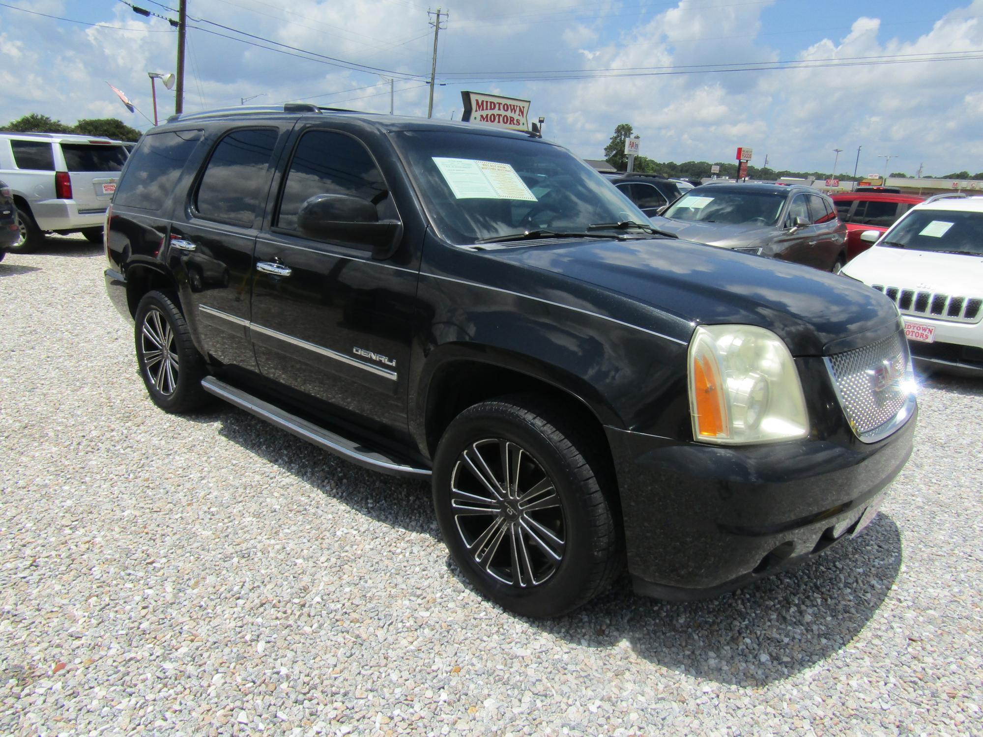 photo of 2012 GMC Yukon Denali 