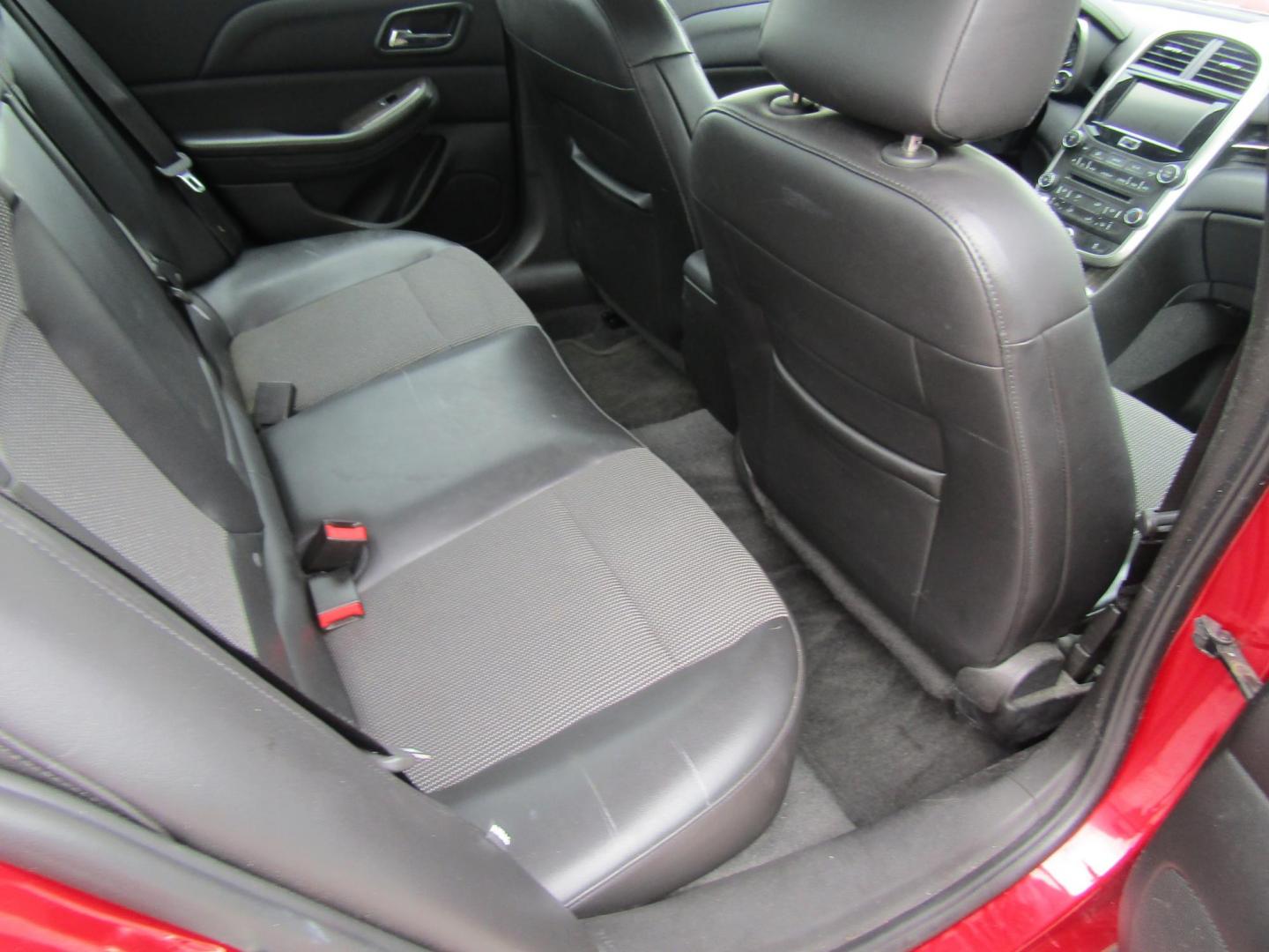 2014 Red Chevrolet Malibu 1LT (1G11C5SL0EF) with an 2.5L L4 DOHC 16V engine, Automatic transmission, located at 15016 S Hwy 231, Midland City, AL, 36350, (334) 983-3001, 31.306210, -85.495277 - Photo#7