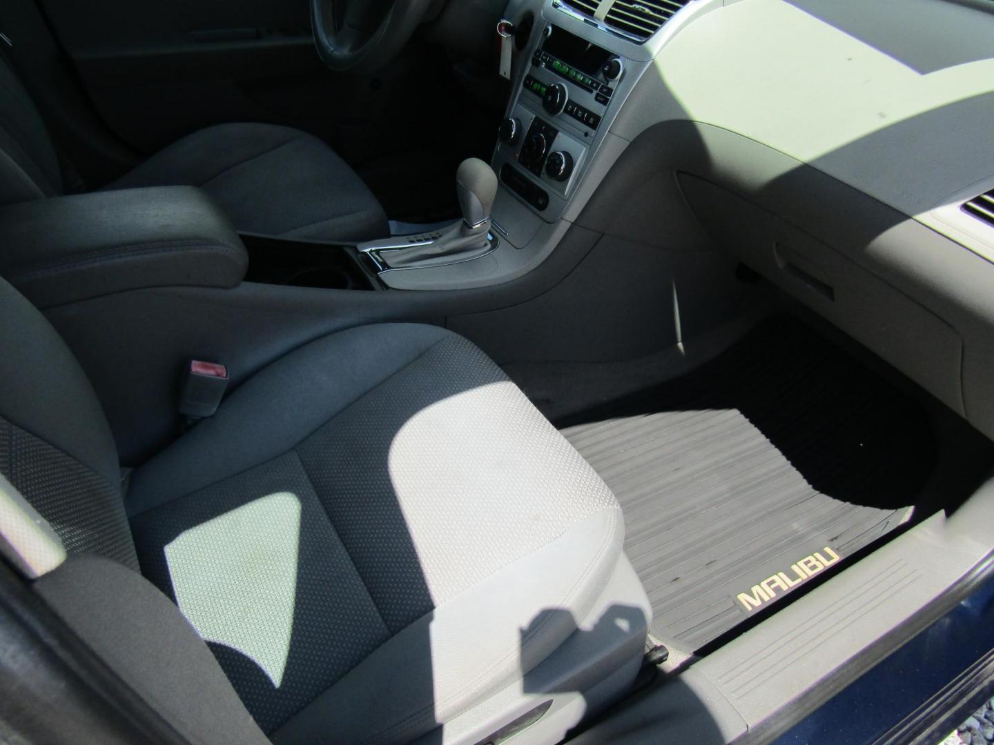 2010 Blue Chevrolet Malibu LS (1G1ZB5EBXAF) with an 2.4L L4 DOHC 16V engine, Automatic transmission, located at 15016 S Hwy 231, Midland City, AL, 36350, (334) 983-3001, 31.306210, -85.495277 - Photo#8