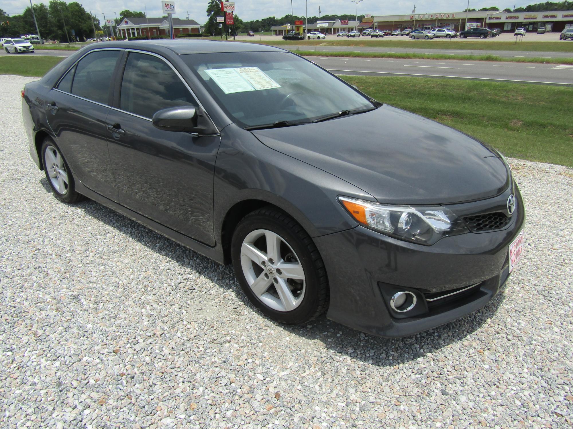 photo of 2012 Toyota Camry 
