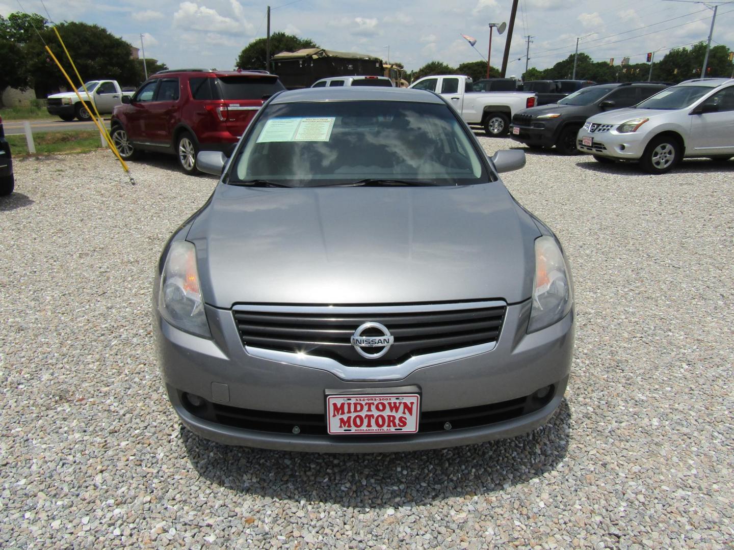 2009 Gray Nissan Altima 2.5 (1N4AL21E89C) with an 2.5L L4 DOHC 16V engine, Automatic transmission, located at 15016 S Hwy 231, Midland City, AL, 36350, (334) 983-3001, 31.306210, -85.495277 - Photo#0