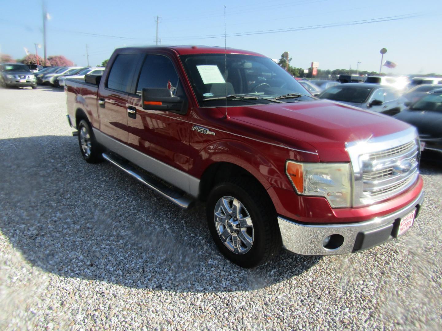 2014 Red Ford F-150 FX2 SuperCrew 5.5-ft. Bed 2WD (1FTFW1CF4EK) with an 5.0L V8 engine, Automatic transmission, located at 15016 S Hwy 231, Midland City, AL, 36350, (334) 983-3001, 31.306210, -85.495277- Photo#0
