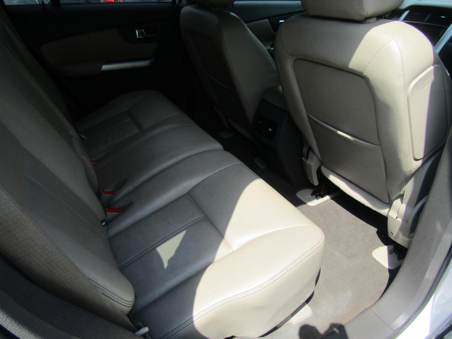 2013 White Ford Edge Sport FWD (2FMDK3AK2DB) with an 3.7L V6 DOHC 24V engine, Automatic transmission, located at 15016 S Hwy 231, Midland City, AL, 36350, (334) 983-3001, 31.306210, -85.495277- Photo#8