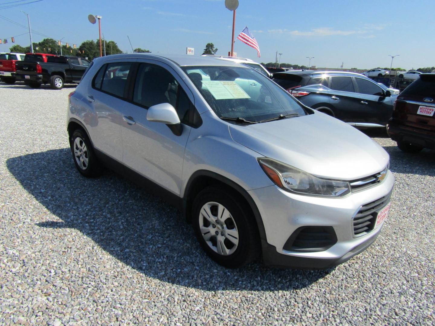 2018 Silver Chevrolet Trax LS FWD (3GNCJKSB4JL) with an 1.4L L4 DOHC 16V engine, Automatic transmission, located at 15016 S Hwy 231, Midland City, AL, 36350, (334) 983-3001, 31.306210, -85.495277- Photo#0