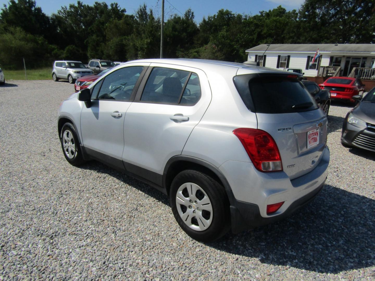 2018 Silver Chevrolet Trax LS FWD (3GNCJKSB4JL) with an 1.4L L4 DOHC 16V engine, Automatic transmission, located at 15016 S Hwy 231, Midland City, AL, 36350, (334) 983-3001, 31.306210, -85.495277- Photo#5