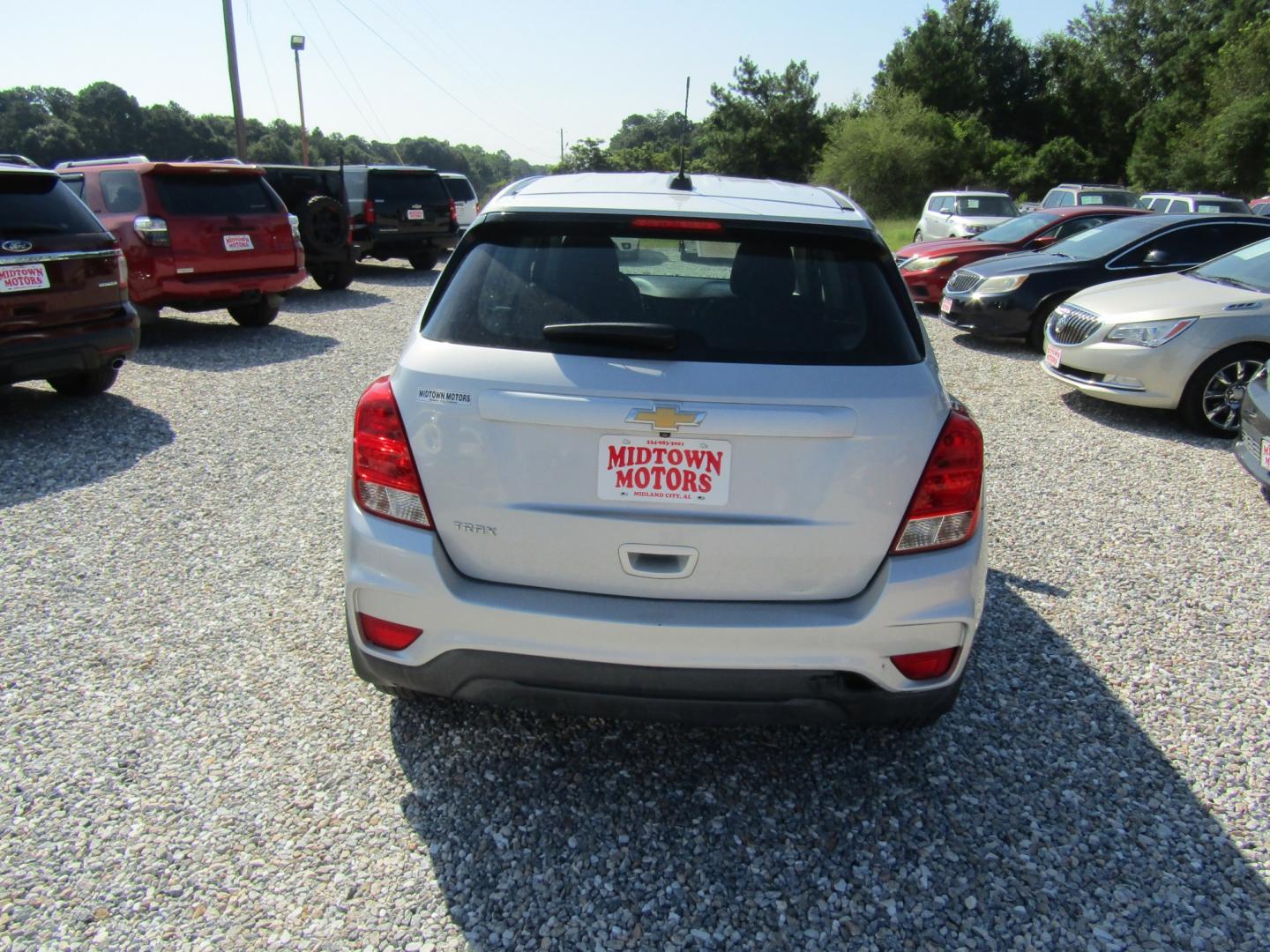 2018 Silver Chevrolet Trax LS FWD (3GNCJKSB4JL) with an 1.4L L4 DOHC 16V engine, Automatic transmission, located at 15016 S Hwy 231, Midland City, AL, 36350, (334) 983-3001, 31.306210, -85.495277- Photo#6