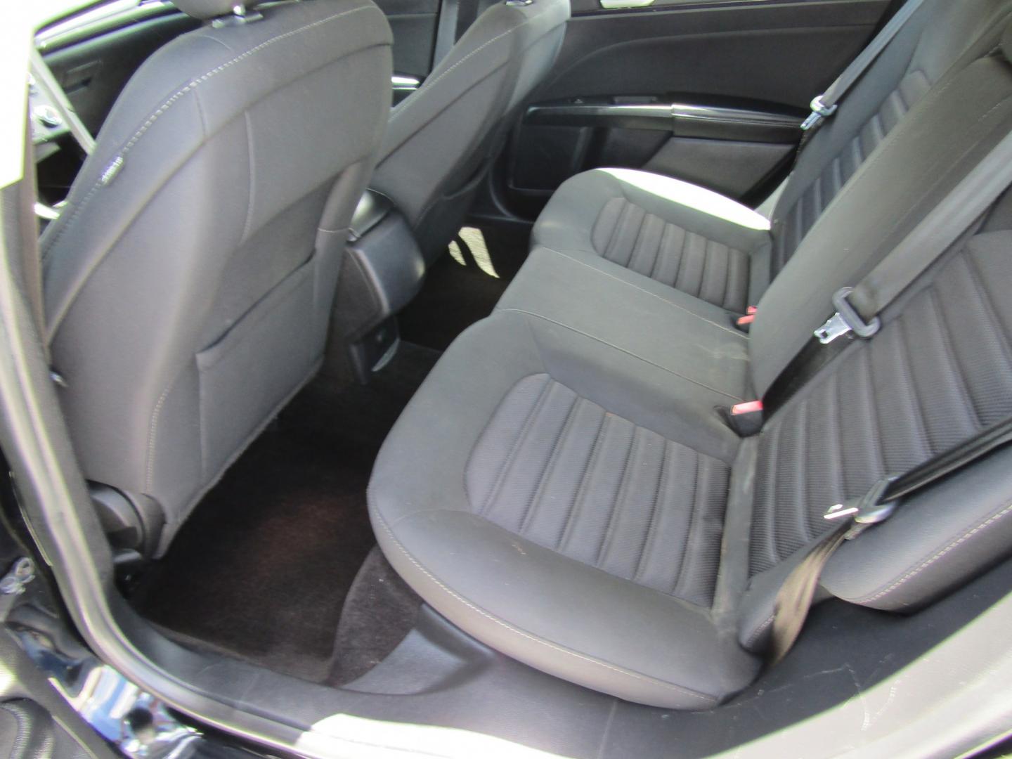 2018 Black Ford Fusion S (3FA6P0G70JR) with an 2.5L L4 DOHC 16V engine, Automatic transmission, located at 15016 S Hwy 231, Midland City, AL, 36350, (334) 983-3001, 31.306210, -85.495277- Photo#4