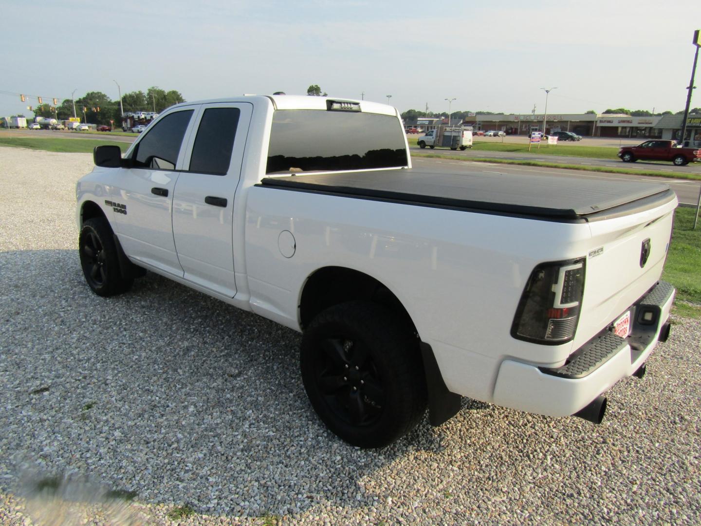 2018 White RAM 1500 Tradesman Quad Cab 4WD (1C6RR7FT2JS) with an 5.7L V8 OHV 16V engine, Automatic transmission, located at 15016 S Hwy 231, Midland City, AL, 36350, (334) 983-3001, 31.306210, -85.495277- Photo#5