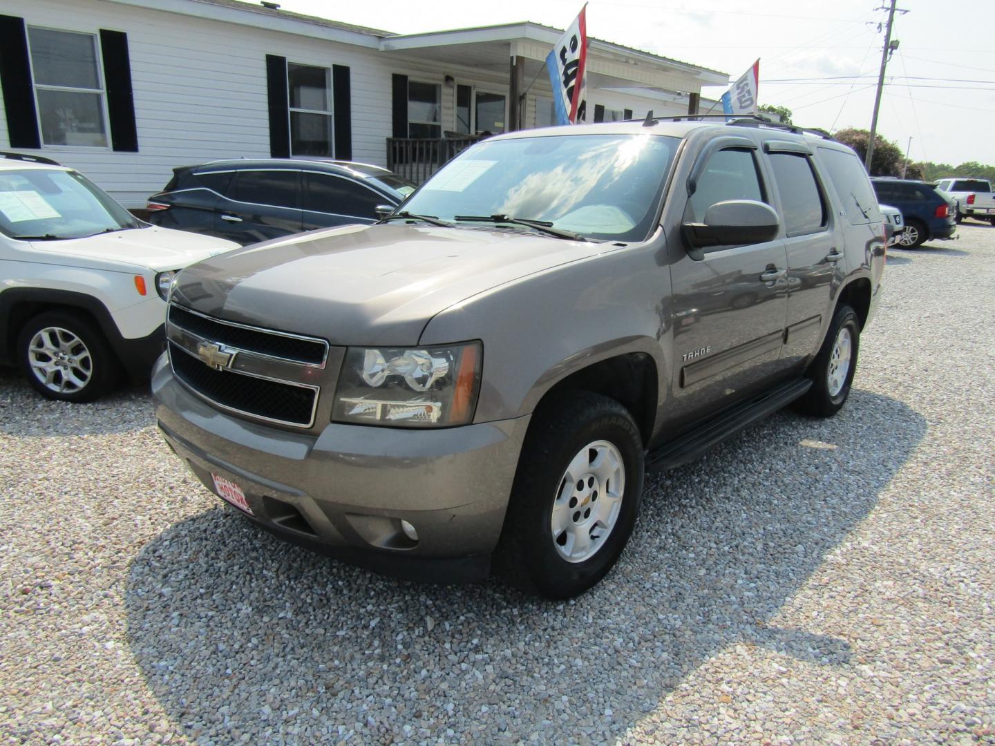 2011 Brown Chevrolet Tahoe LT 2WD (1GNSCBE07BR) with an 5.3L V8 OHV 16V FFV engine, Automatic transmission, located at 15016 S Hwy 231, Midland City, AL, 36350, (334) 983-3001, 31.306210, -85.495277- Photo#2