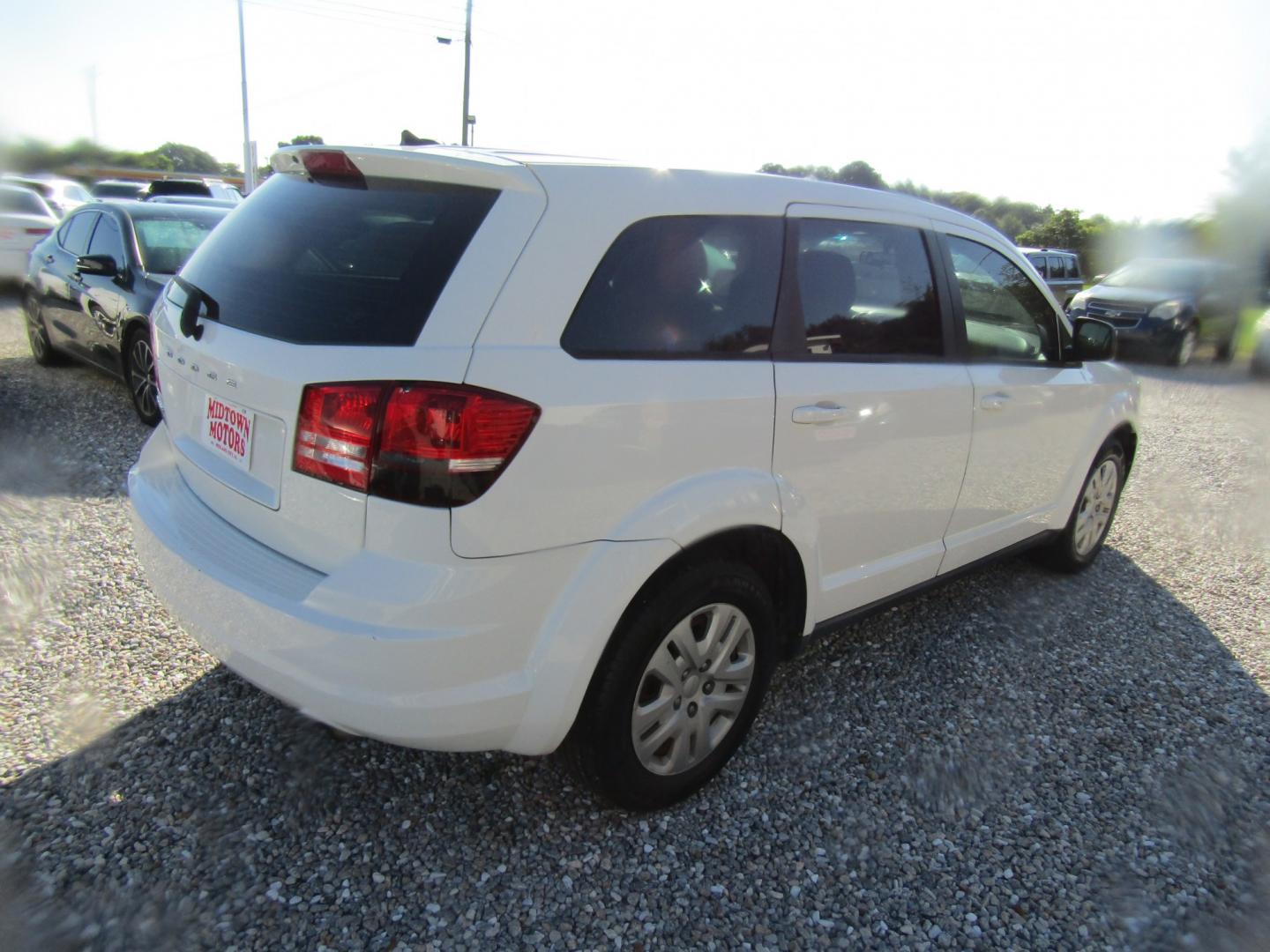 2013 White Dodge Journey SE (3C4PDCAB2DT) with an 2.4L L4 DOHC 16V engine, Automatic transmission, located at 15016 S Hwy 231, Midland City, AL, 36350, (334) 983-3001, 31.306210, -85.495277- Photo#6