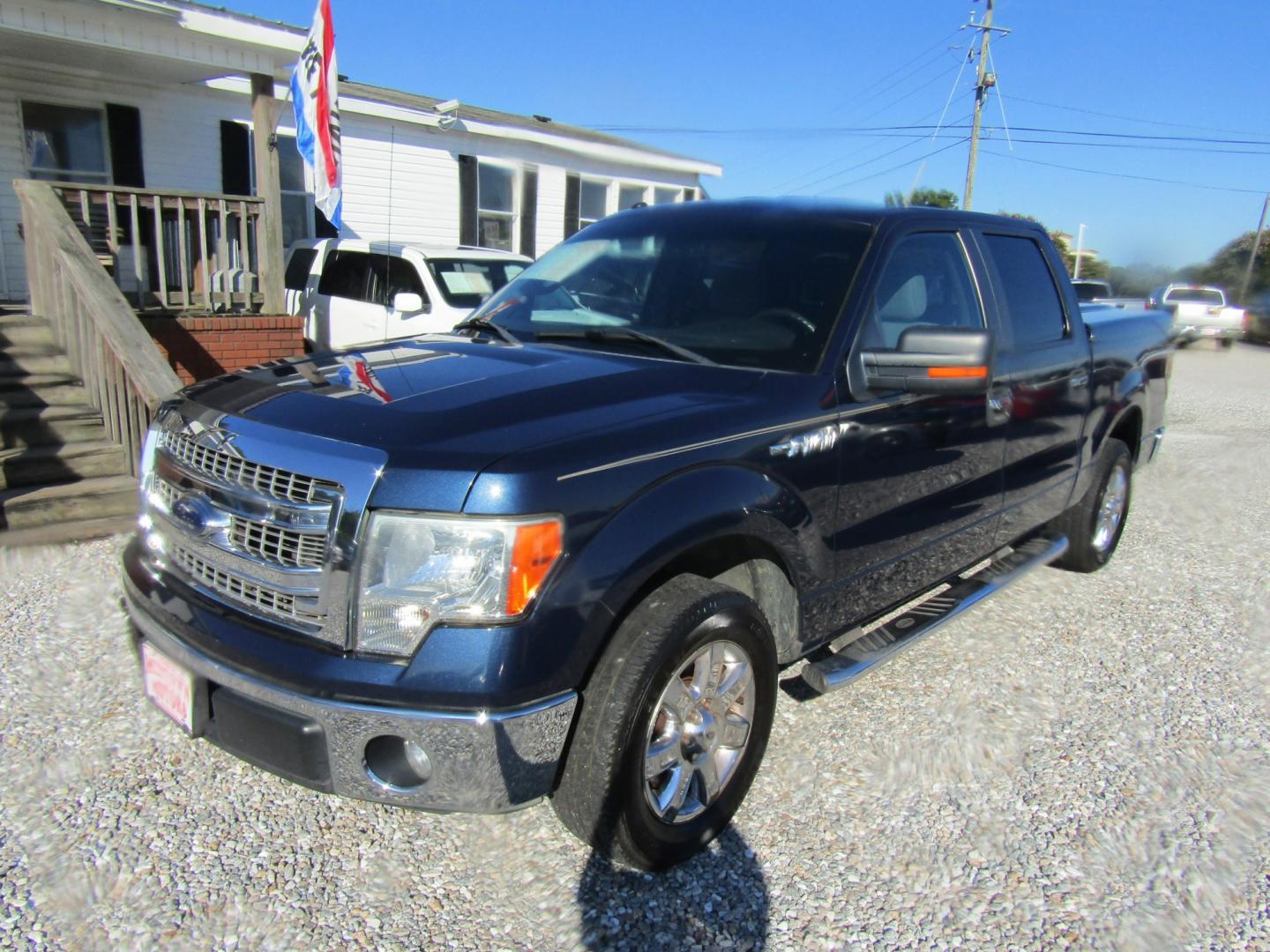 2014 Blue Ford F-150 FX2 SuperCrew 5.5-ft. Bed 2WD (1FTFW1CF8EF) with an 5.0L V8 engine, Automatic transmission, located at 15016 S Hwy 231, Midland City, AL, 36350, (334) 983-3001, 31.306210, -85.495277- Photo#2