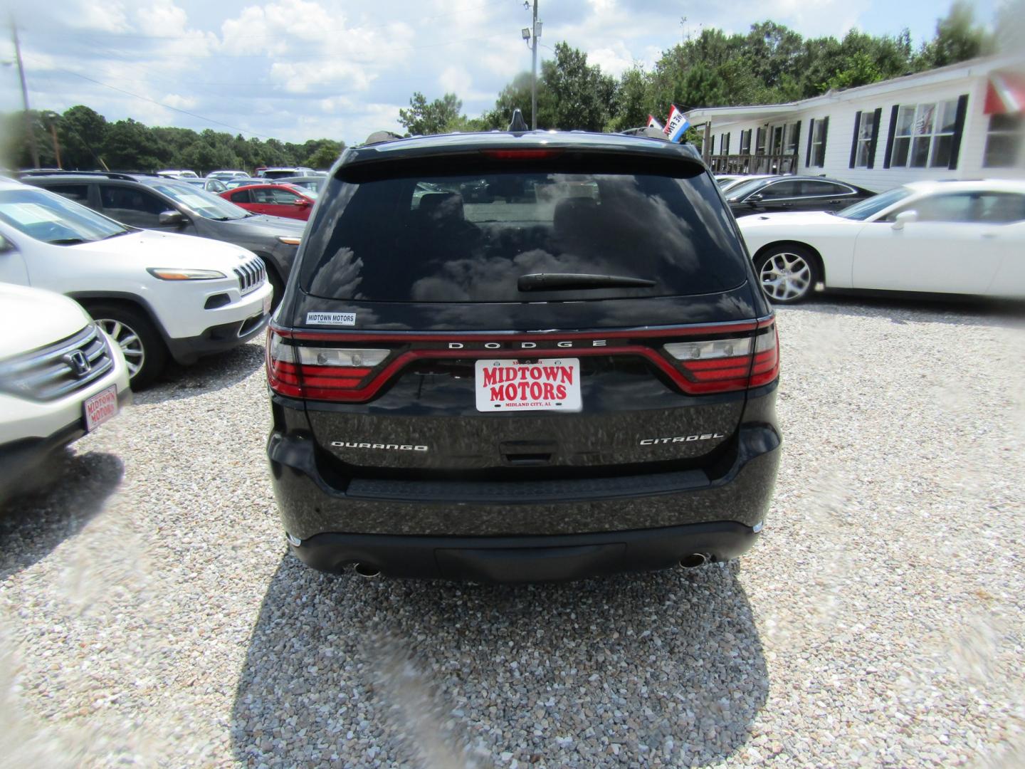 2015 Black Dodge Durango Citadel 2WD (1C4RDHEG9FC) with an 3.6L V6 DOHC 24V engine, Automatic transmission, located at 15016 S Hwy 231, Midland City, AL, 36350, (334) 983-3001, 31.306210, -85.495277- Photo#5