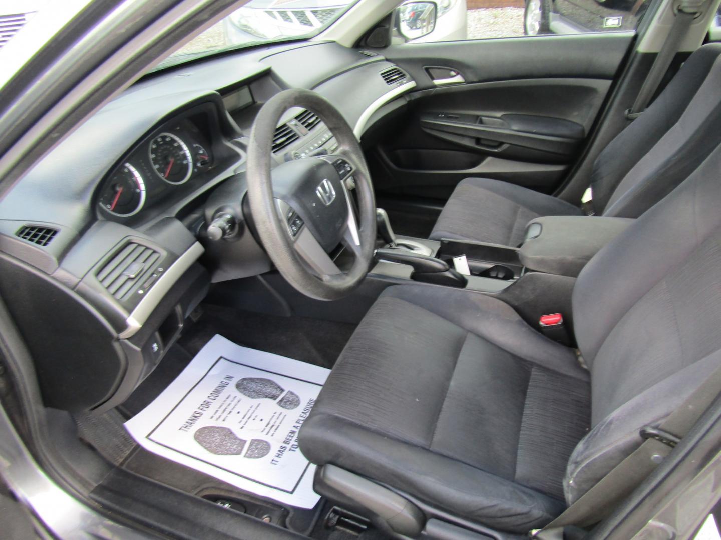 2012 Gray Honda Accord LX Sedan AT (1HGCP2F35CA) with an 2.4L L4 DOHC 16V engine, Automatic transmission, located at 15016 S Hwy 231, Midland City, AL, 36350, (334) 983-3001, 31.306210, -85.495277- Photo#3