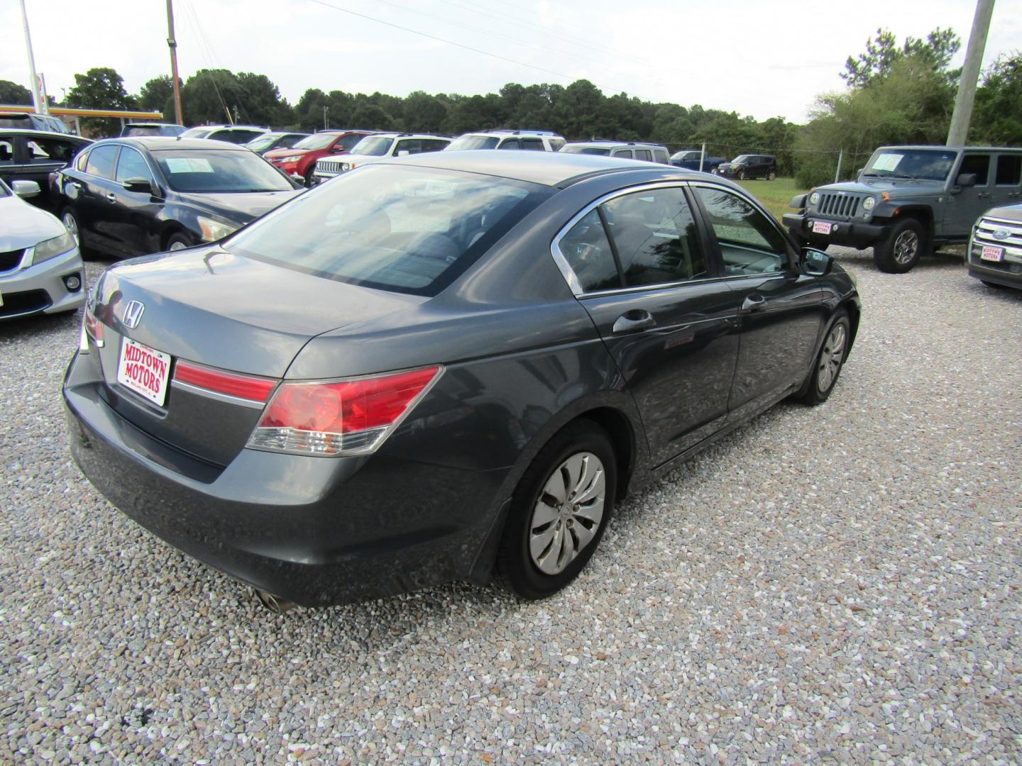 2012 Gray Honda Accord LX Sedan AT (1HGCP2F35CA) with an 2.4L L4 DOHC 16V engine, Automatic transmission, located at 15016 S Hwy 231, Midland City, AL, 36350, (334) 983-3001, 31.306210, -85.495277- Photo#7