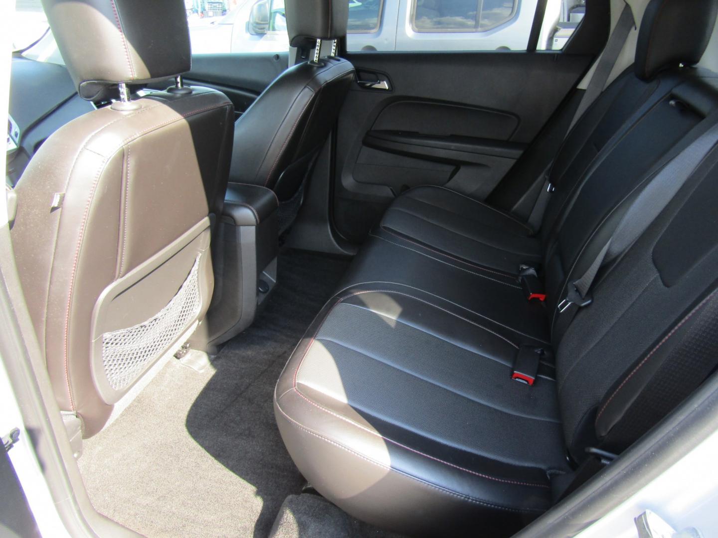 2015 Silver GMC Terrain SLT1 FWD (2GKALSEK9F6) with an 2.4L L4 DOHC 16V FFV engine, Automatic transmission, located at 15016 S Hwy 231, Midland City, AL, 36350, (334) 983-3001, 31.306210, -85.495277- Photo#3