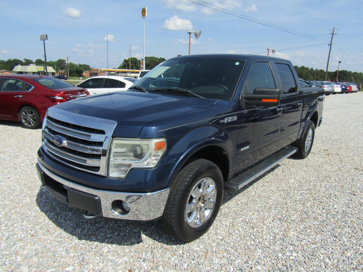 2013 Blue Ford F-150 XLT SuperCrew 6.5-ft. Bed 4WD (1FTFW1ET6DF) with an 3.5L V6 TURBO engine, Automatic transmission, located at 15016 S Hwy 231, Midland City, AL, 36350, (334) 983-3001, 31.306210, -85.495277- Photo#2