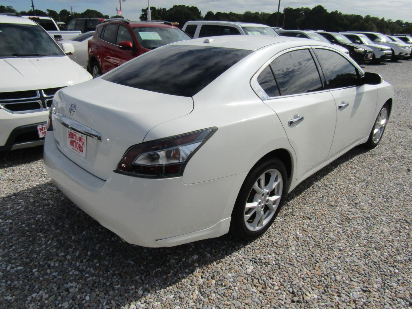 2014 White Nissan Maxima SV (1N4AA5APXEC) with an 3.5L V6 DOHC 24V engine, Automatic transmission, located at 15016 S Hwy 231, Midland City, AL, 36350, (334) 983-3001, 31.306210, -85.495277- Photo#7