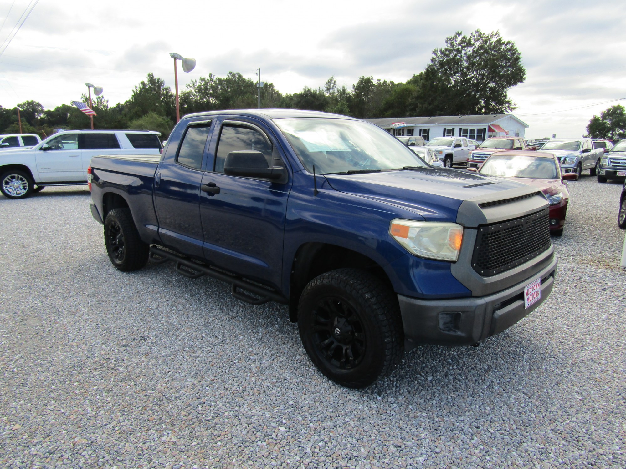 photo of 2015 Toyota Tundra 