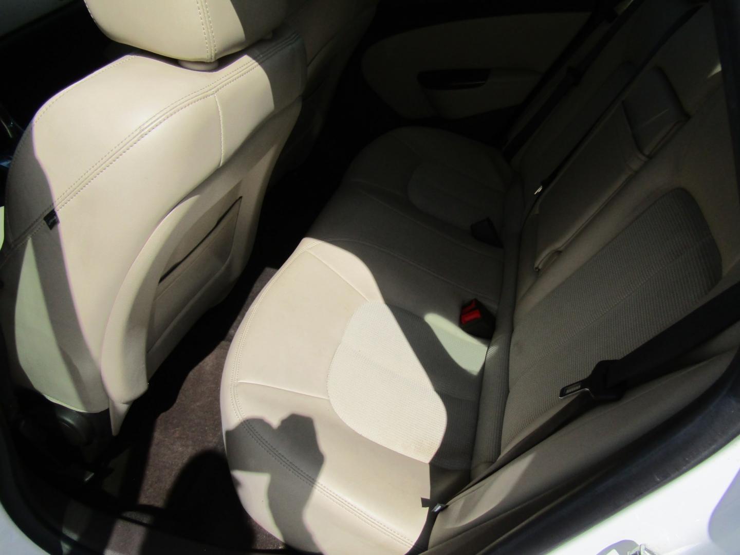 2013 White Buick Verano Base (1G4PP5SK6D4) with an 2.4L L4 DOHC 16V FFV engine, Automatic transmission, located at 15016 S Hwy 231, Midland City, AL, 36350, (334) 983-3001, 31.306210, -85.495277- Photo#4