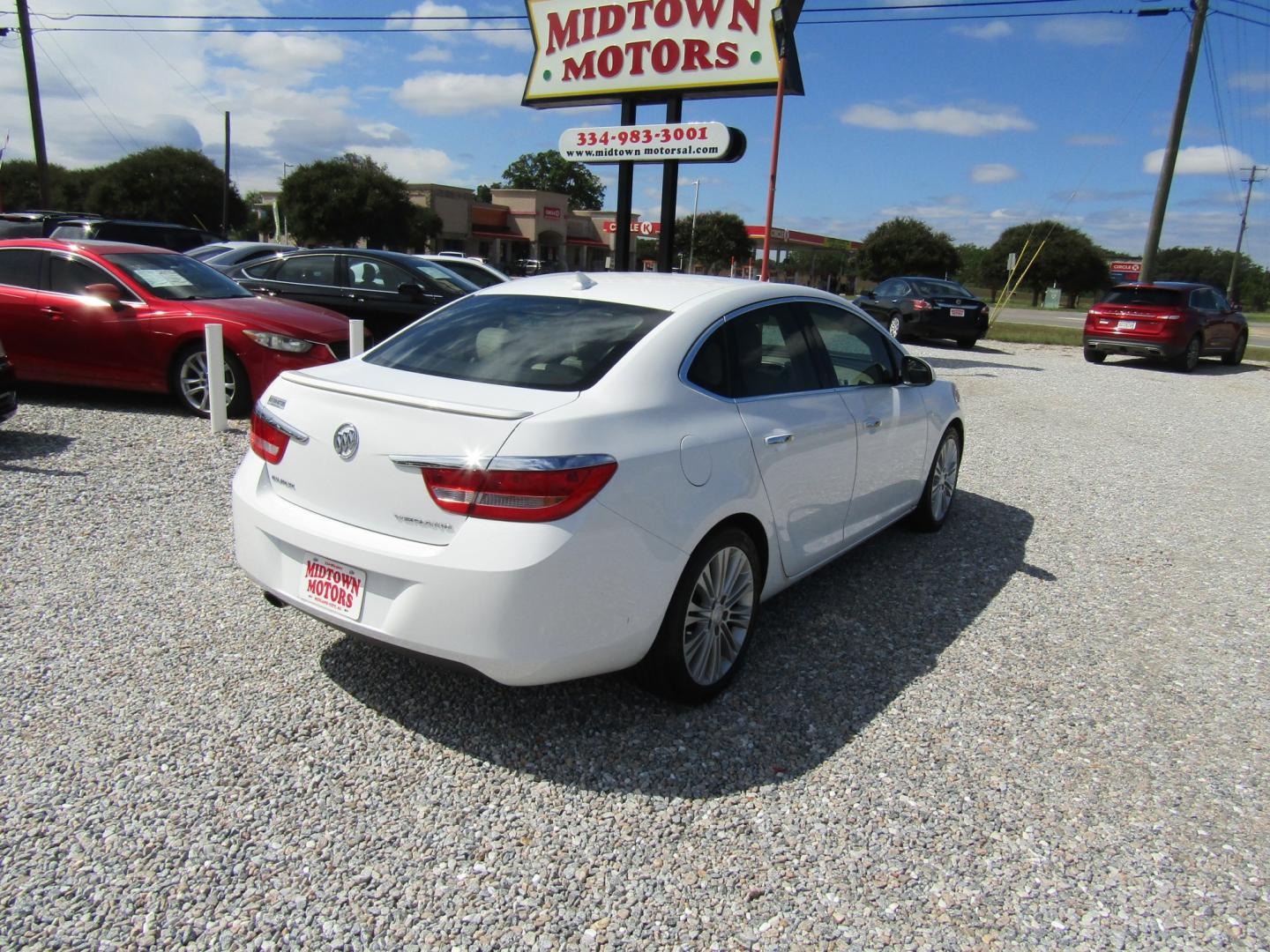 2013 White Buick Verano Base (1G4PP5SK6D4) with an 2.4L L4 DOHC 16V FFV engine, Automatic transmission, located at 15016 S Hwy 231, Midland City, AL, 36350, (334) 983-3001, 31.306210, -85.495277- Photo#7