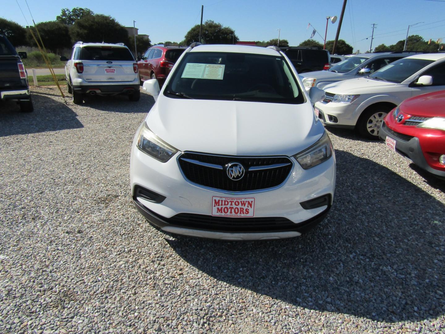 2017 White Buick Encore Preferred FWD (KL4CJASB4HB) with an 1.4L L4 DOHC 16V TURBO engine, Automatic transmission, located at 15016 S Hwy 231, Midland City, AL, 36350, (334) 983-3001, 31.306210, -85.495277- Photo#1