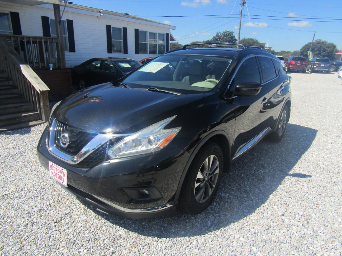 2017 Black Nissan Murano Platinum FWD (5N1AZ2MG8HN) with an 3.5L V6 DOHC 24V engine, Automatic transmission, located at 15016 S Hwy 231, Midland City, AL, 36350, (334) 983-3001, 31.306210, -85.495277- Photo#2